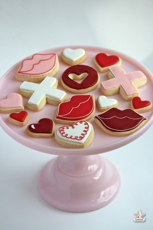 valentine-decorated-cookies-on-cake-tier-590x885