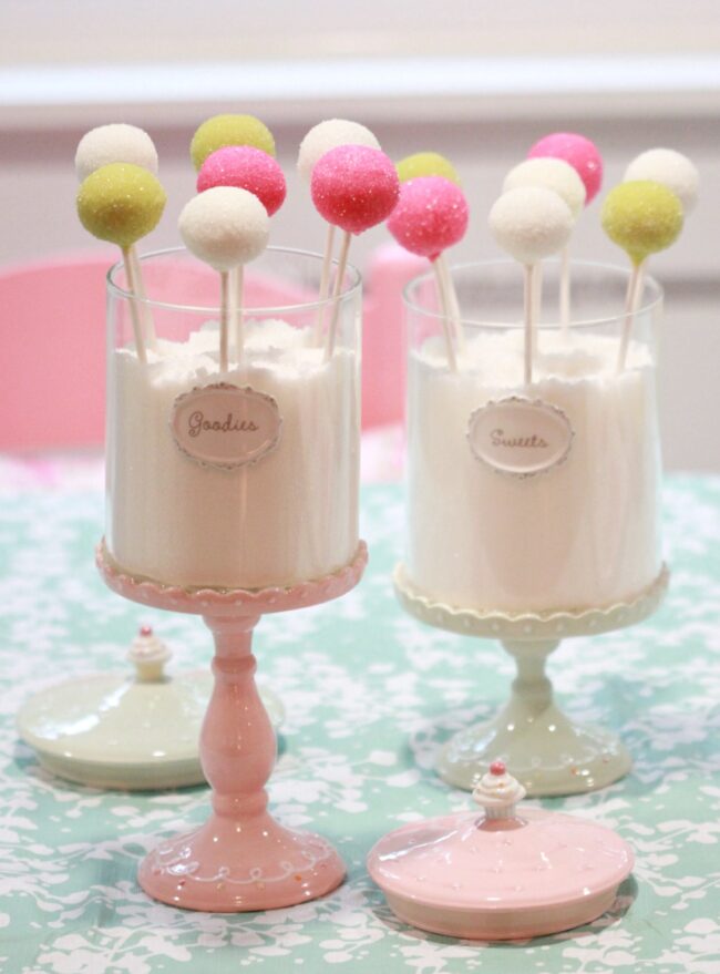 Making Cake Pops with the Easy Roller Sweetopia