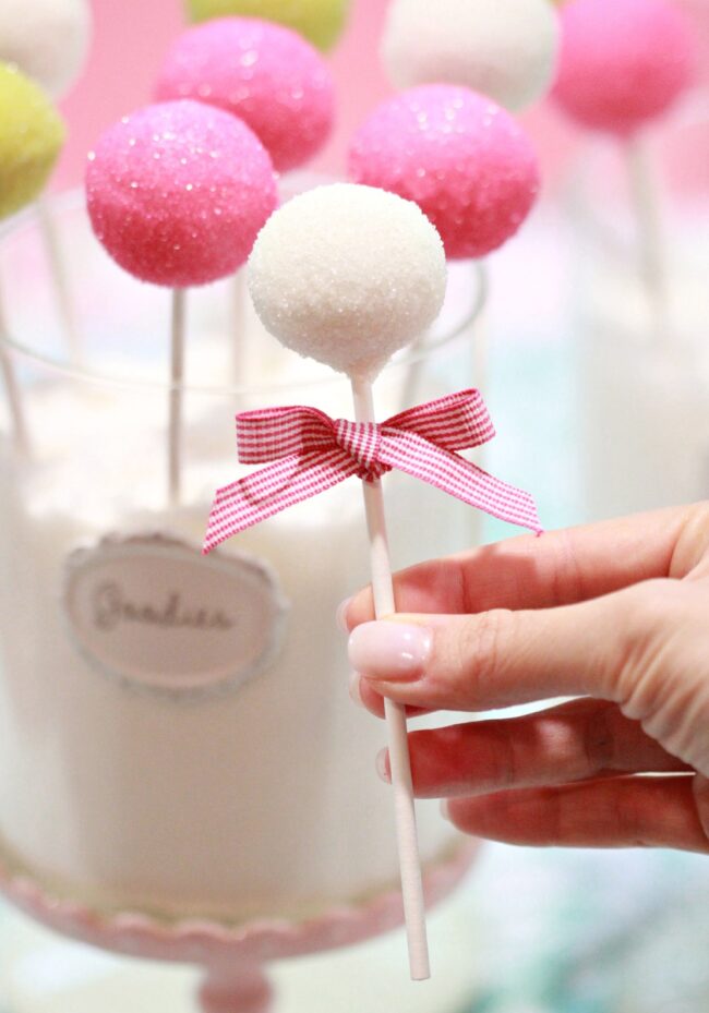 Making Cake Pops with the Easy Roller | Sweetopia