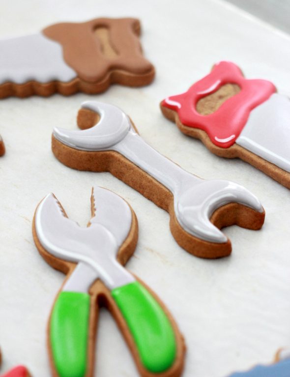 How to Decorate Baking Tools Cookies 