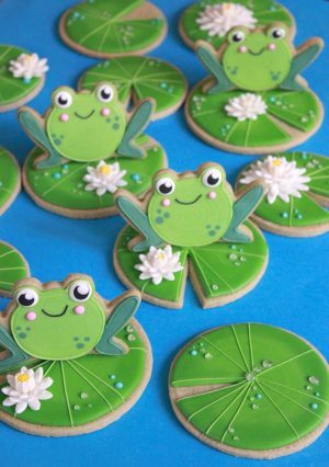 Matcha Sugar Cookie Recipe (& Frog on Lily Pad Cookies) | Sweetopia