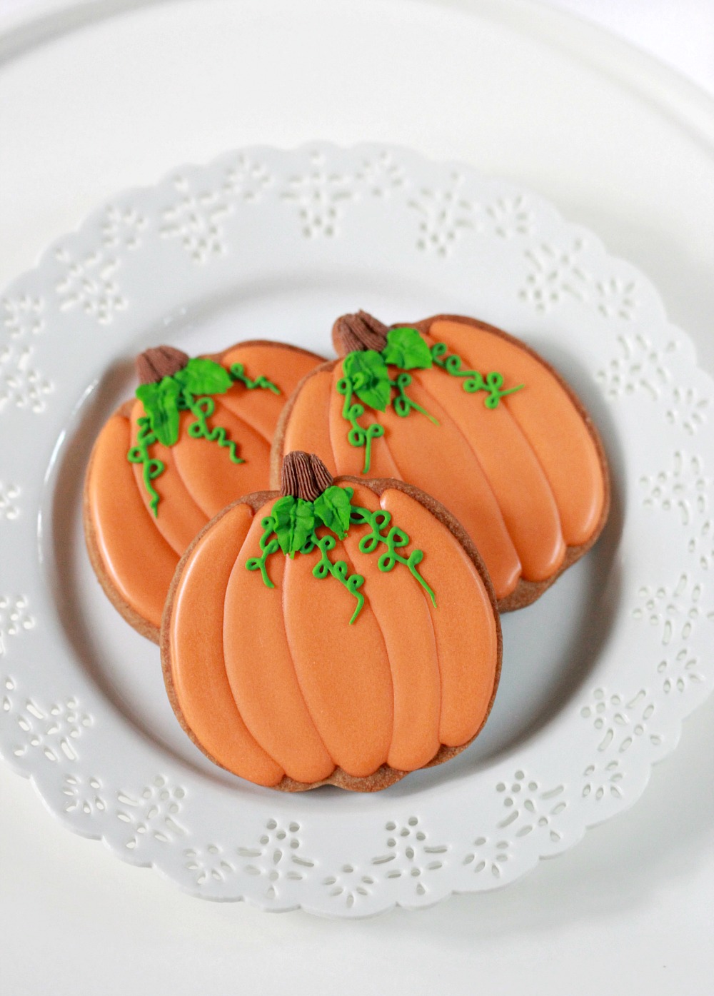 Video How To Decorate Pumpkin Cookies Sweetopia