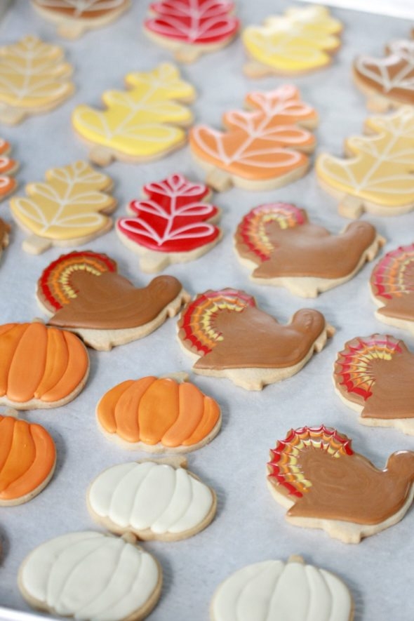 Decorating Cookies with Royal Icing