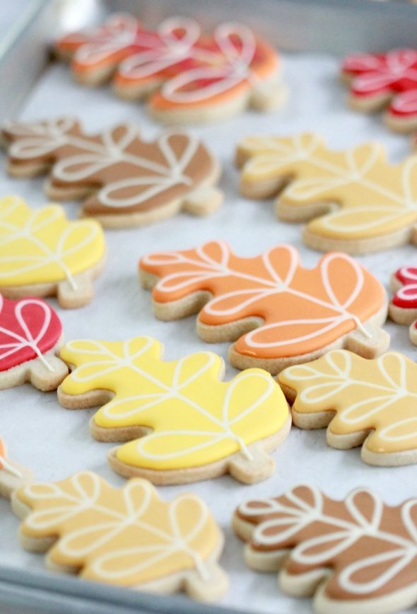 Leaf Decorated Cookies Sweetopia
