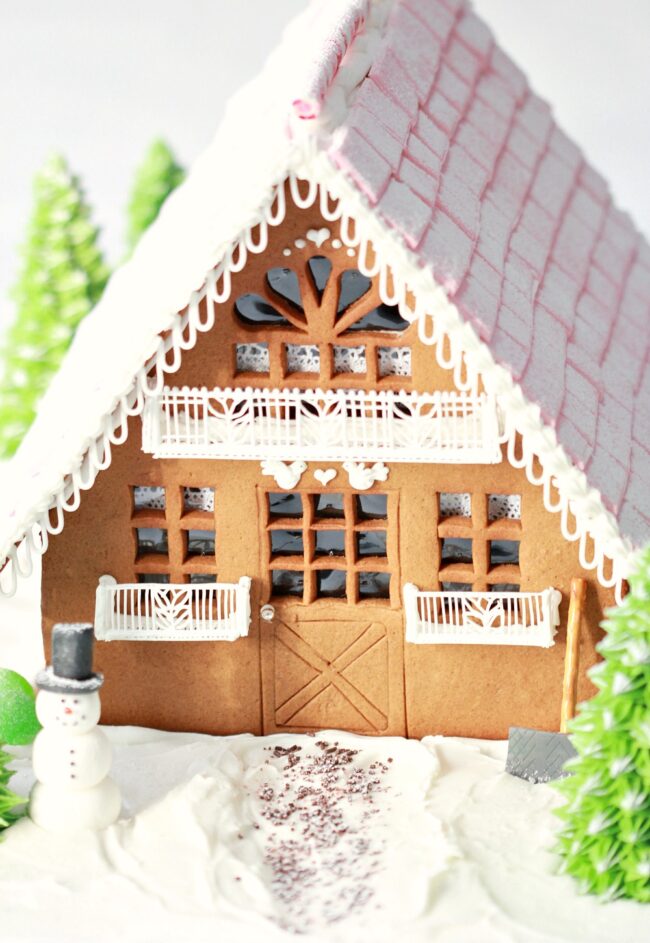 Gingerbread Chalet | Sweetopia