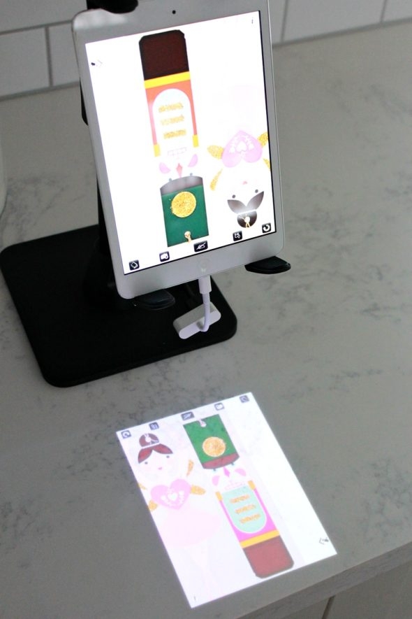Using a Pico Projector (Video Tutorial), Sweetopia