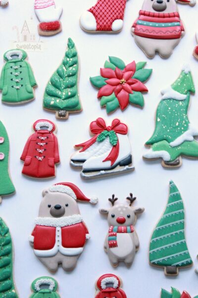 Favorite Christmas Food Gel Colors for Royal Icing | Sweetopia