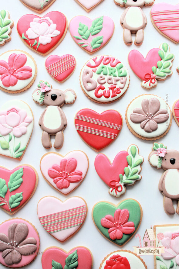 Video – How to Decorate Valentine\'s Day Sugar Cookies | Sweetopia