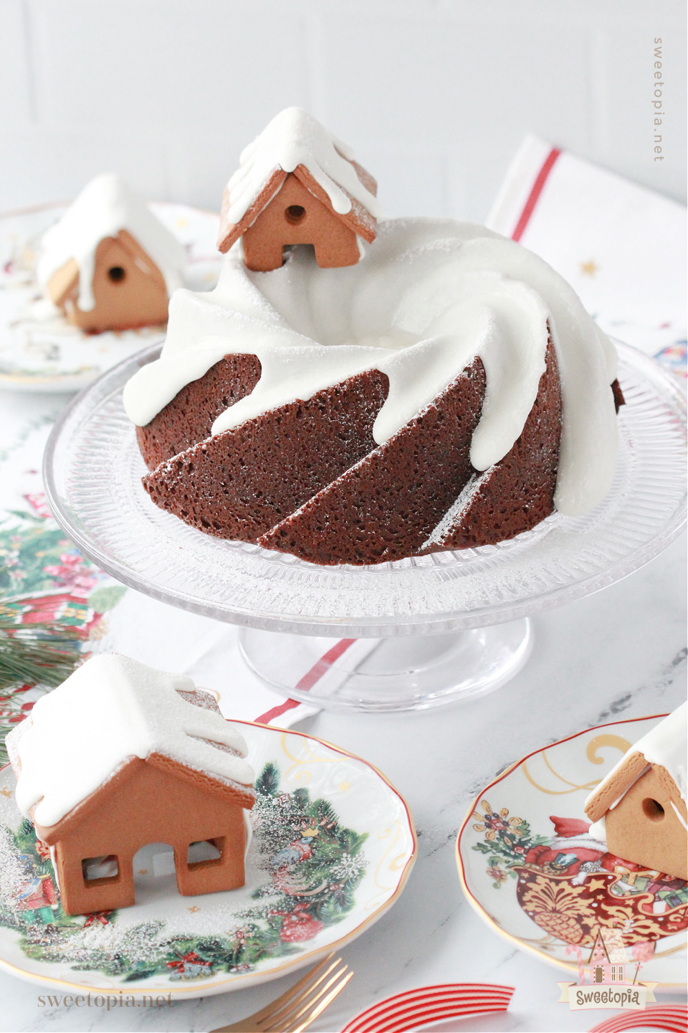https://sweetopia.net/wp-content/uploads/2022/12/gingerbread-bundt-cake-recipe-williams-sonoma-bundt-pan.jpg